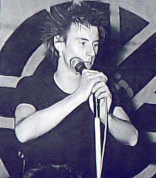 Steve Ignorant of Crass live circa 81 (DC Collection)