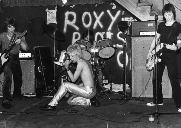 Raped's Faebhean, Sean, Paddy and Tony entertain the Roxy